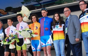 Entrechaux - 3° Etape TOUR PACA JUNIORS 2016 - Victoire Andréa MIFSUD VC LA POMME