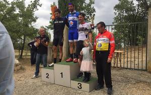 Nicolas BOVOBIANTO remporte le Cyclo Cross Saint Saturnin les Avignon