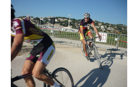 Mauvaise journée pour le CVC au cyclo cross de Marseille 